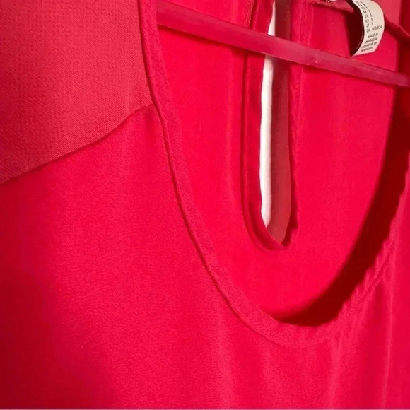 Forever 21 Blouse Sleeveless Semi-Sheer  Red Size Small - Picture 9 of 16